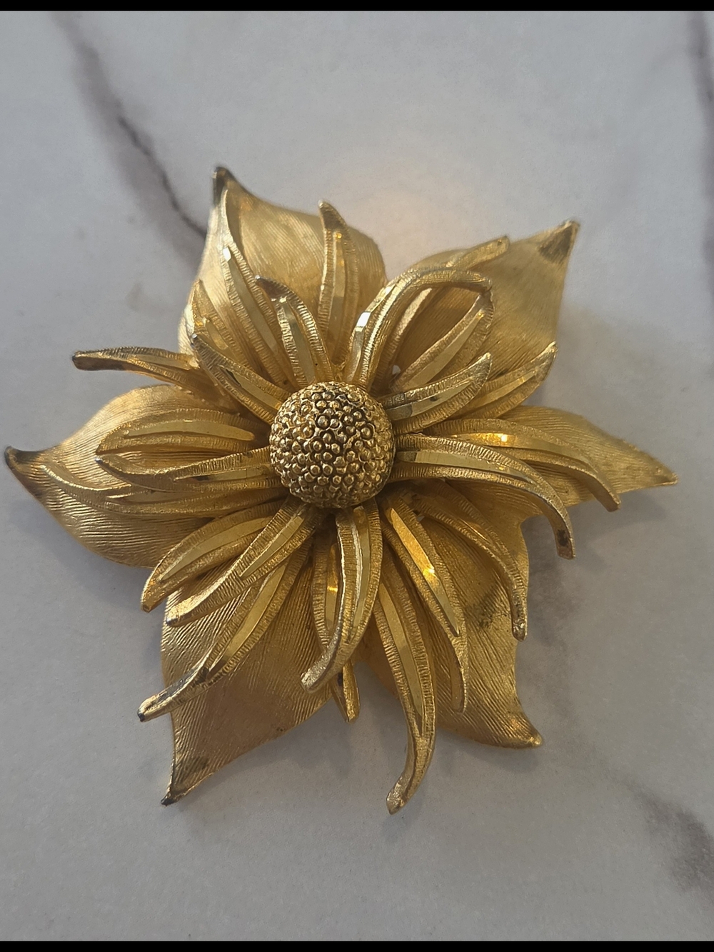 Vintage Gold Floral Statement Brooch - Classic Flower Pin